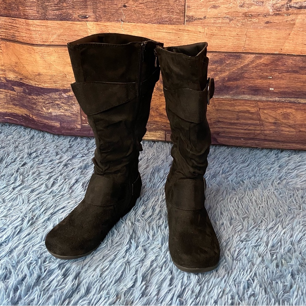 Black Boots